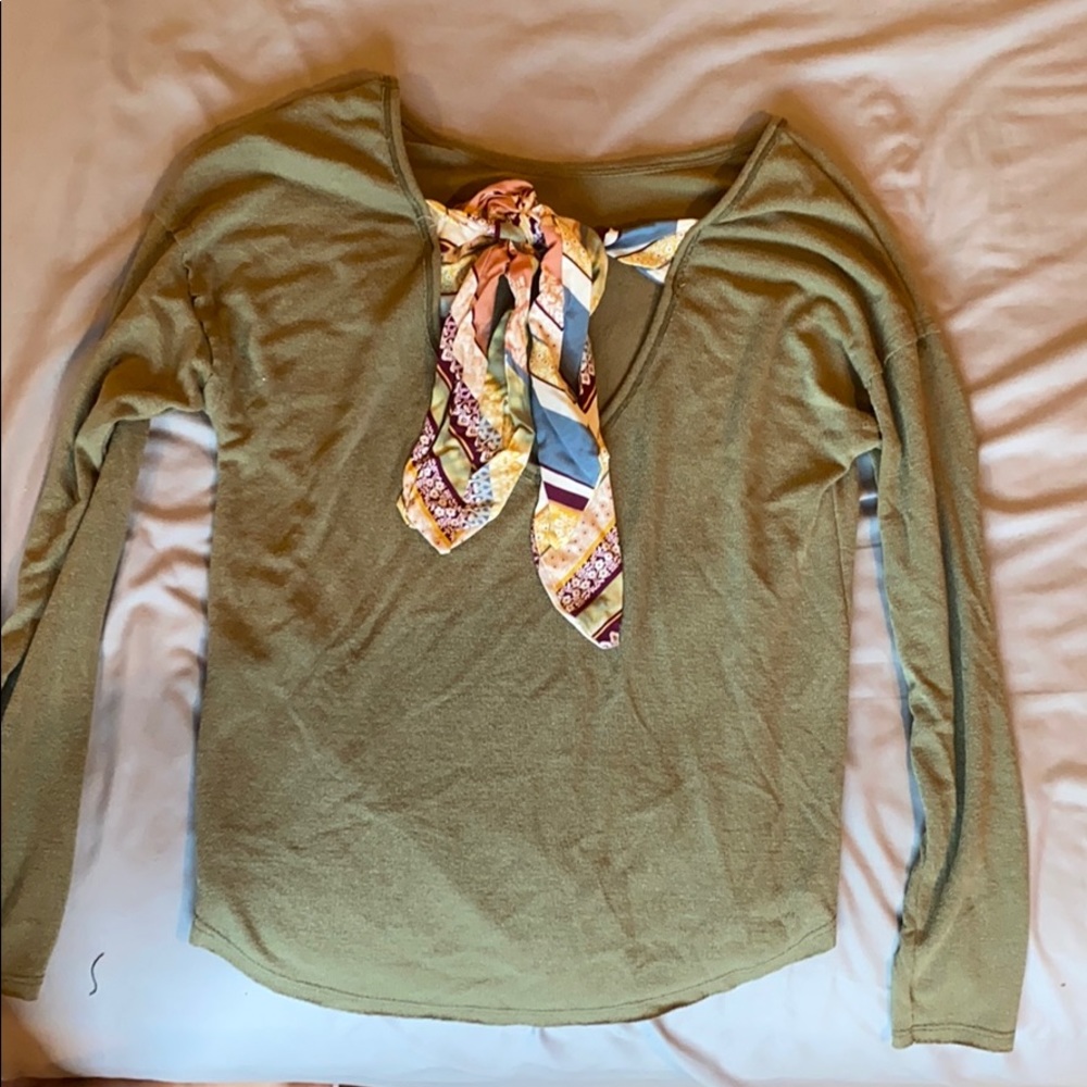 Green Long-Sleeve Shirt with Bow Accent on Back